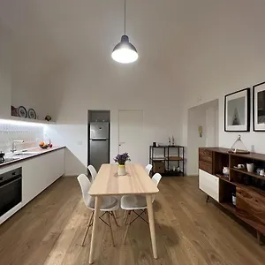 La Finestra Su Chiaia Apartment